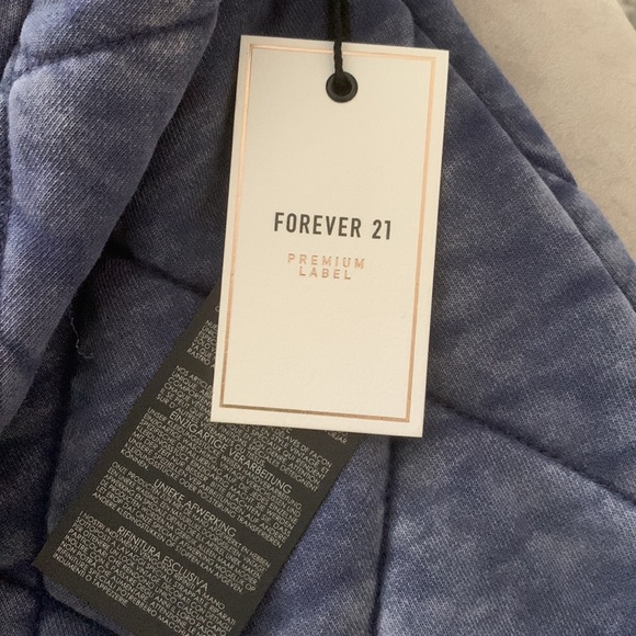 Forever 21 Premium Label Quilted Zip-Up Hoodie size L - NWT - Picture 10 of 17